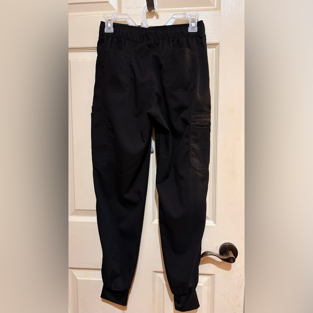 Black Niaahinn  Scrubs 2 piece Set with Light Gray Stitching and joggers XS - Picture 9 of 16